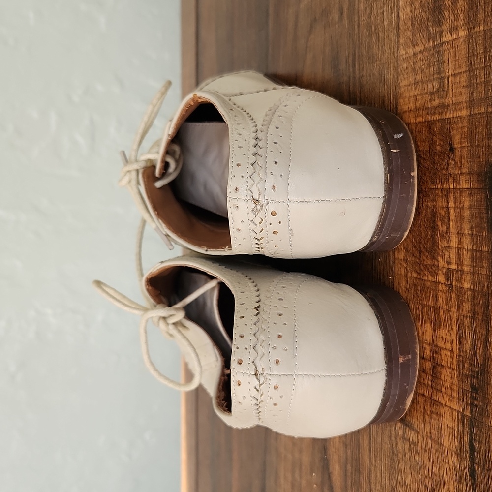Oxfords - Picture 3 of 11